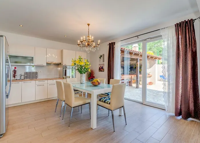 Holiday Home Figa